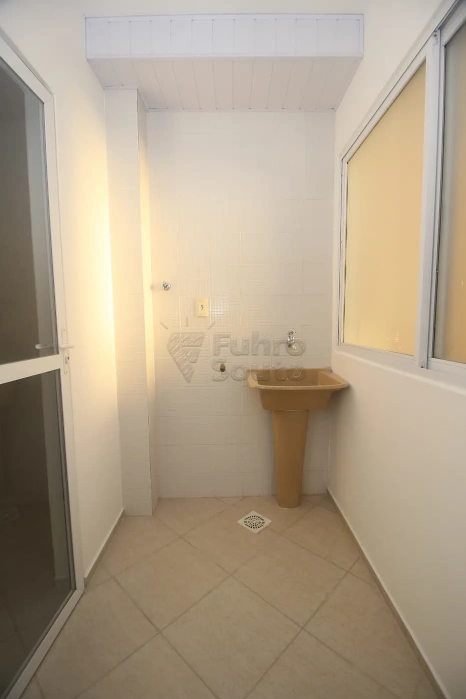 rfb8n-pelotas-apartamento-padrao-centro-30-05-2025_10-21-51-8.webp