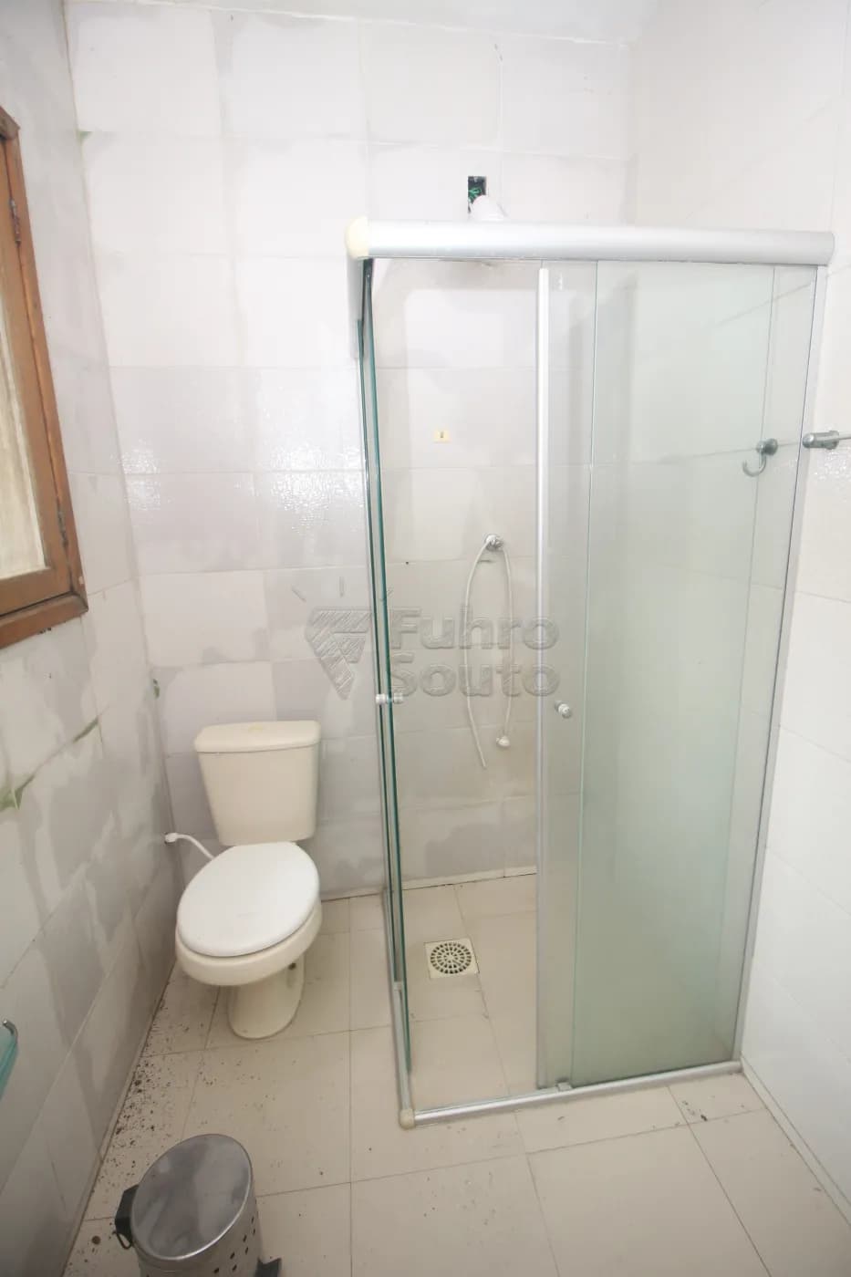rfj5z-pelotas-casa-padrao-centro-07-11-2024_02-32-42-18.webp