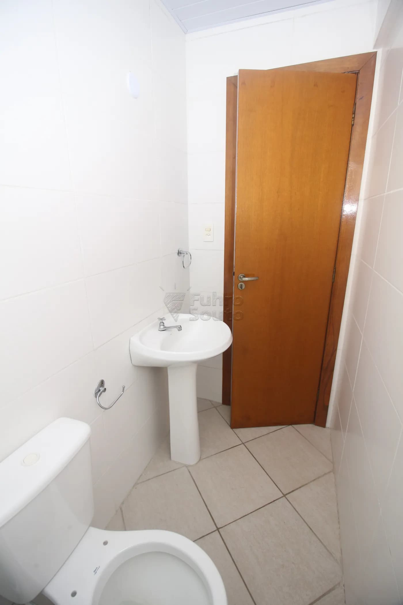 ris7y-pelotas-apartamento-padrao-centro-27-10-2025_22-33-36-22.webp