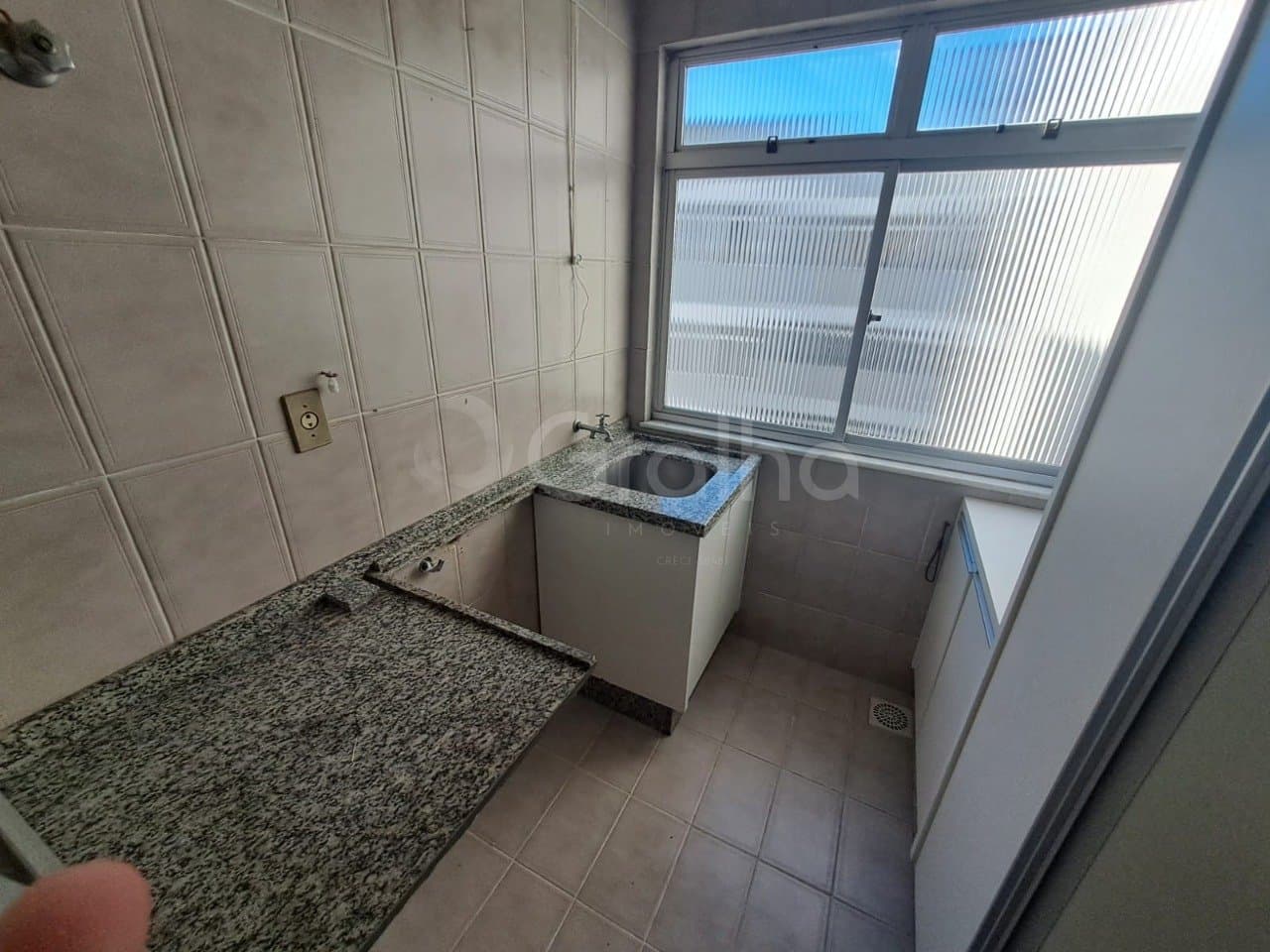 rj5trk-iE3cS972b7R2_442196a58ecd9408ad.jpg