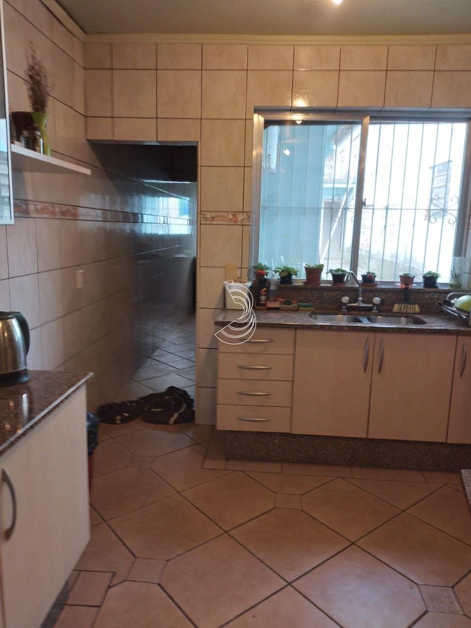 rj99kj-iM7p976iI37t2AzXijJ_10562641899fd5d1e9_zBhYmZmM2YzN2Q4_o_wm.jpg