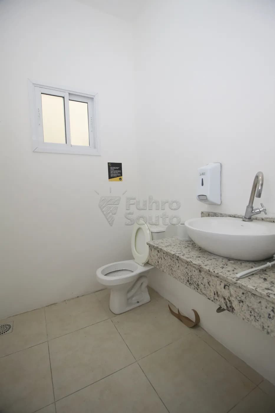 rkhmk8-pelotas-comercial-predio-centro-31-01-2025_00-45-21-11.webp