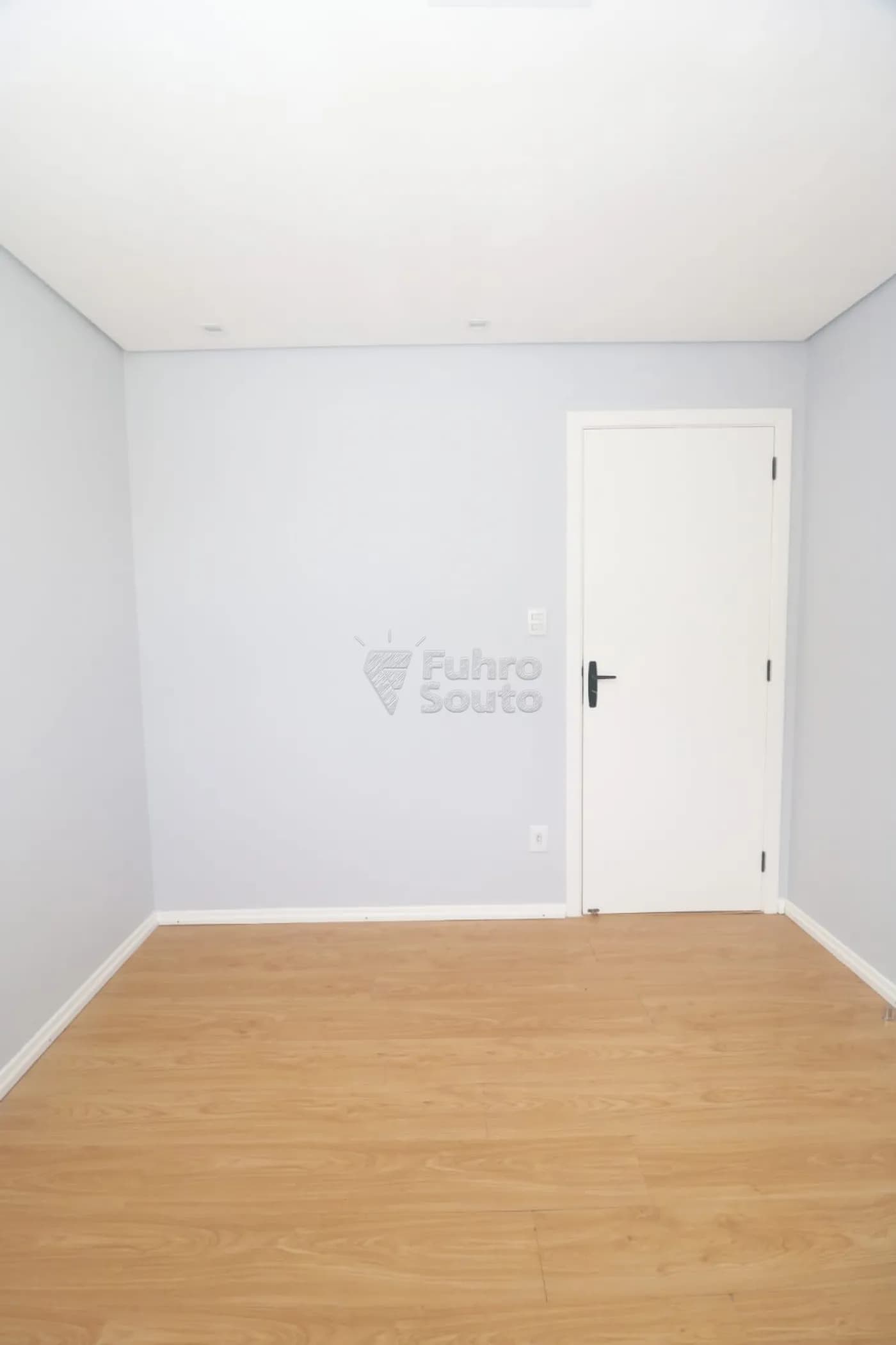 rkzu6m-pelotas-apartamento-padrao-centro-31-01-2026_13-57-47-697e348b1e109.webp
