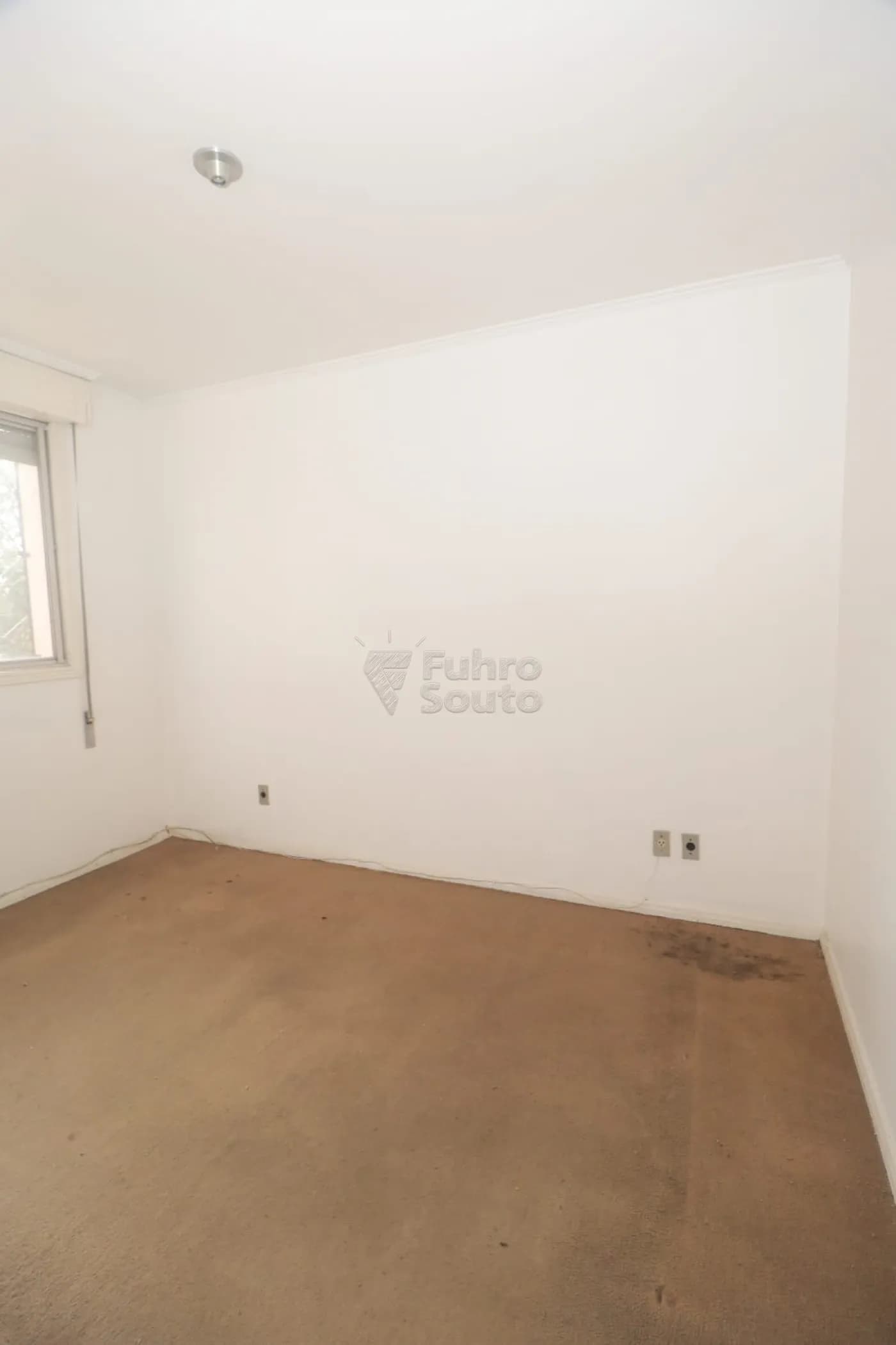 rlaioi-pelotas-apartamento-padrao-centro-25-05-2026_11-37-30-6a145eaa3243e.webp