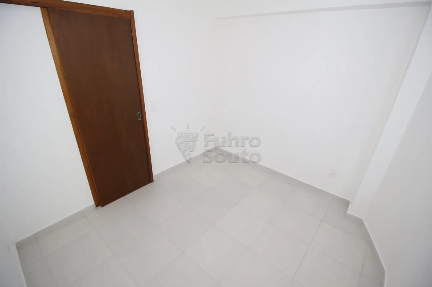 rlrhli-pelotas-apartamento-padrao-centro-16-05-2024_00-35-57-10.webp