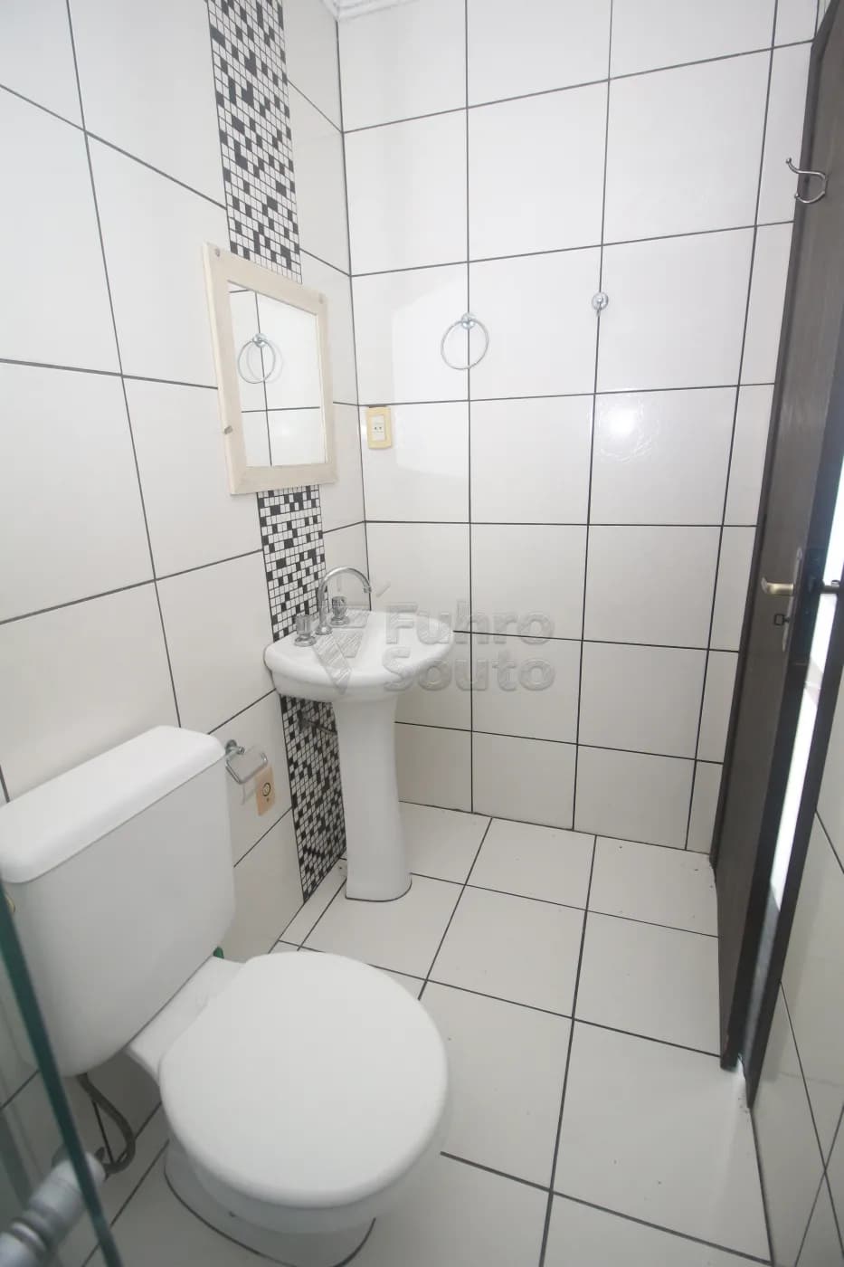 rm0q6k-pelotas-apartamento-padrao-tres-vendas-04-10-2025_02-30-03-18.webp