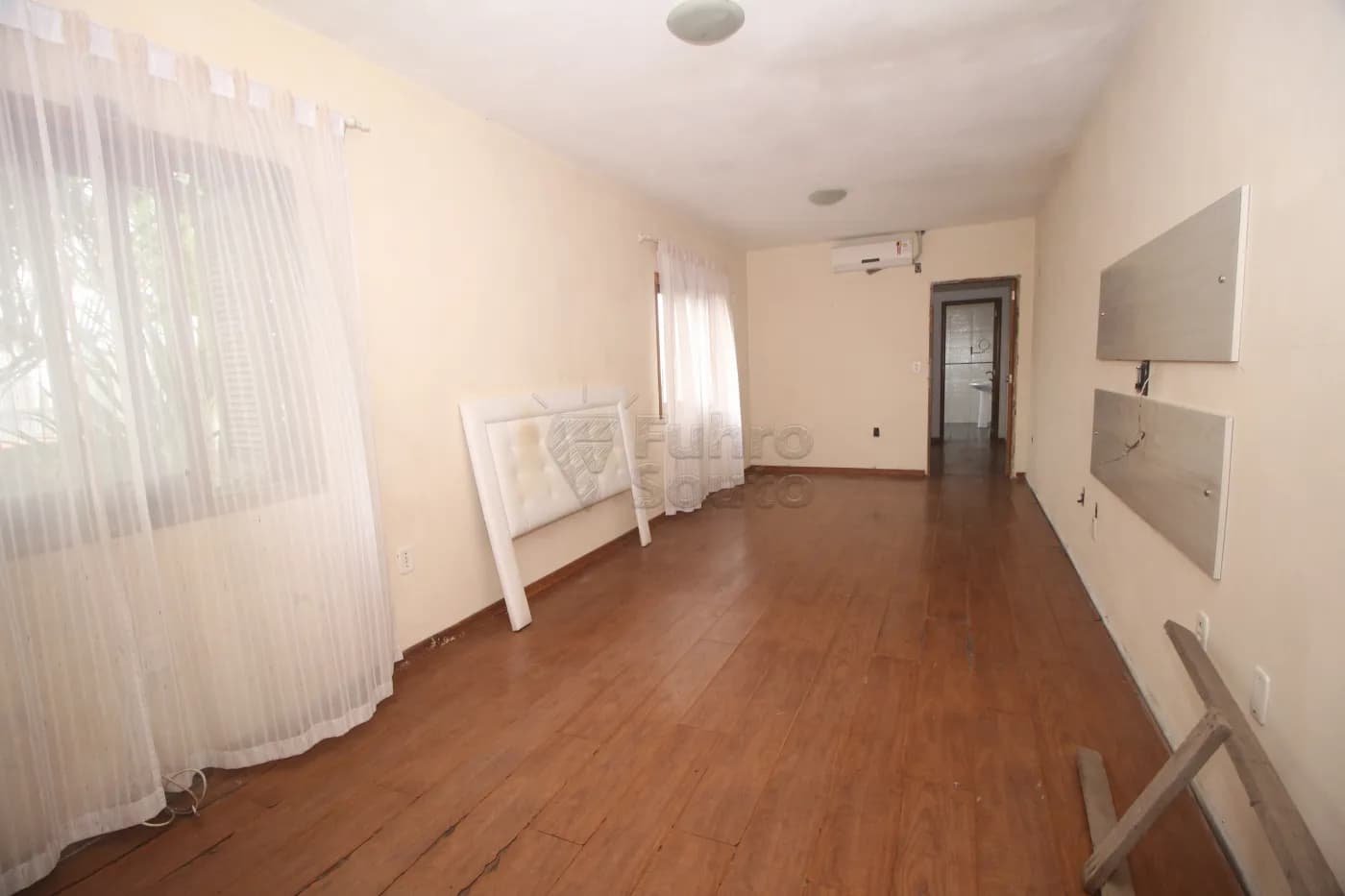 rm44pj-pelotas-casa-padrao-centro-07-11-2024_02-32-58-32.webp