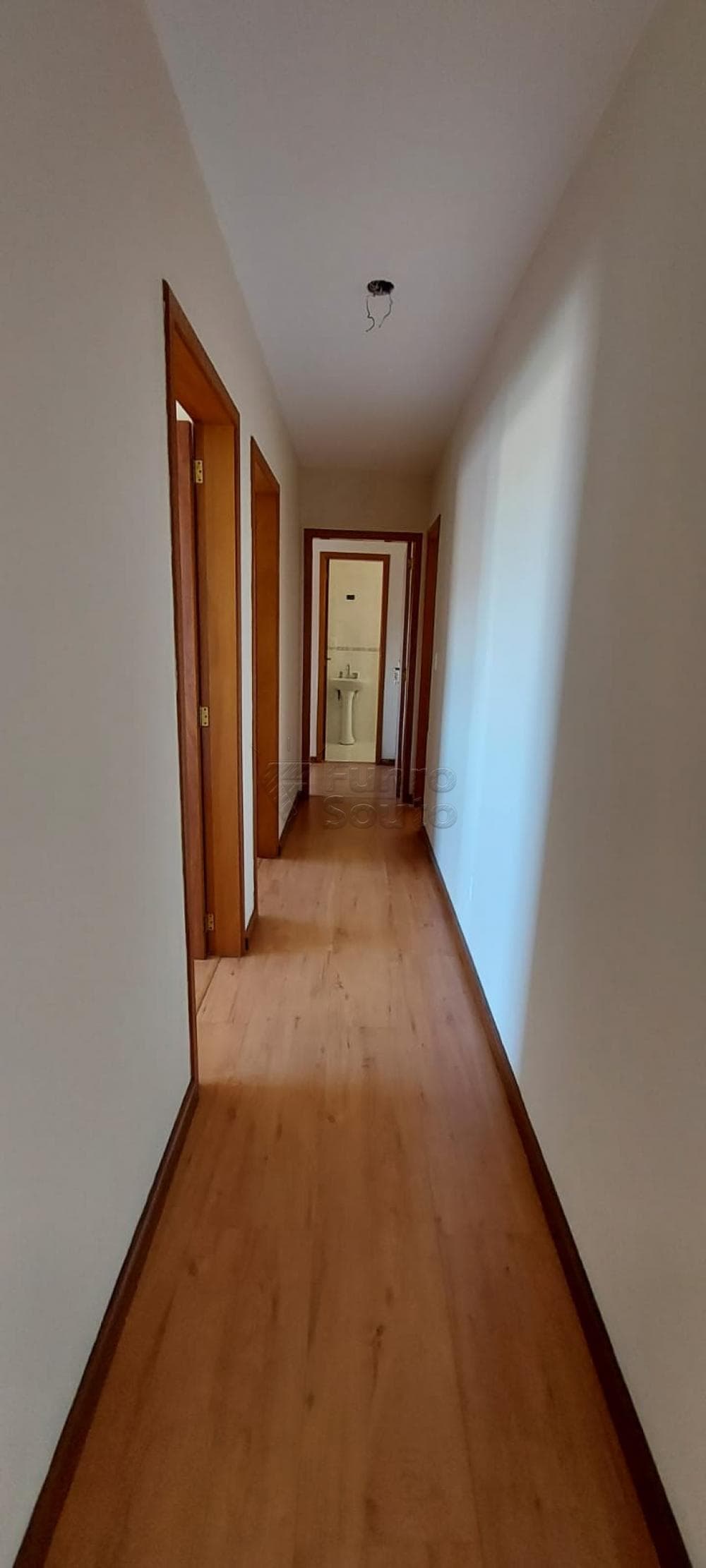 rmik8m-pelotas-apartamento-padrao-centro-03-03-2022_09-24-29-3.jpg
