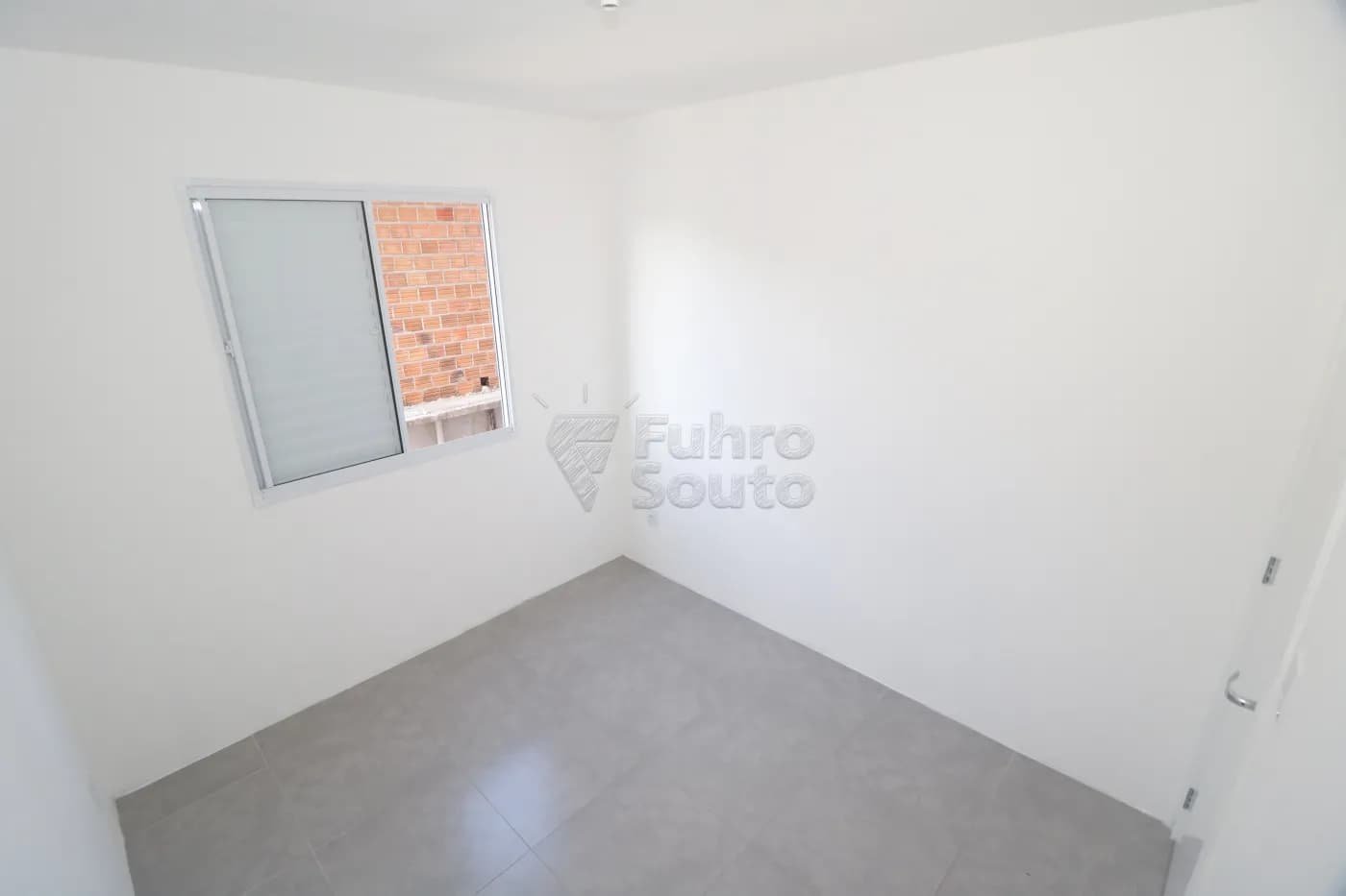 ro384-pelotas-apartamento-padrao-fragata-04-12-2025_00-06-57-15.webp