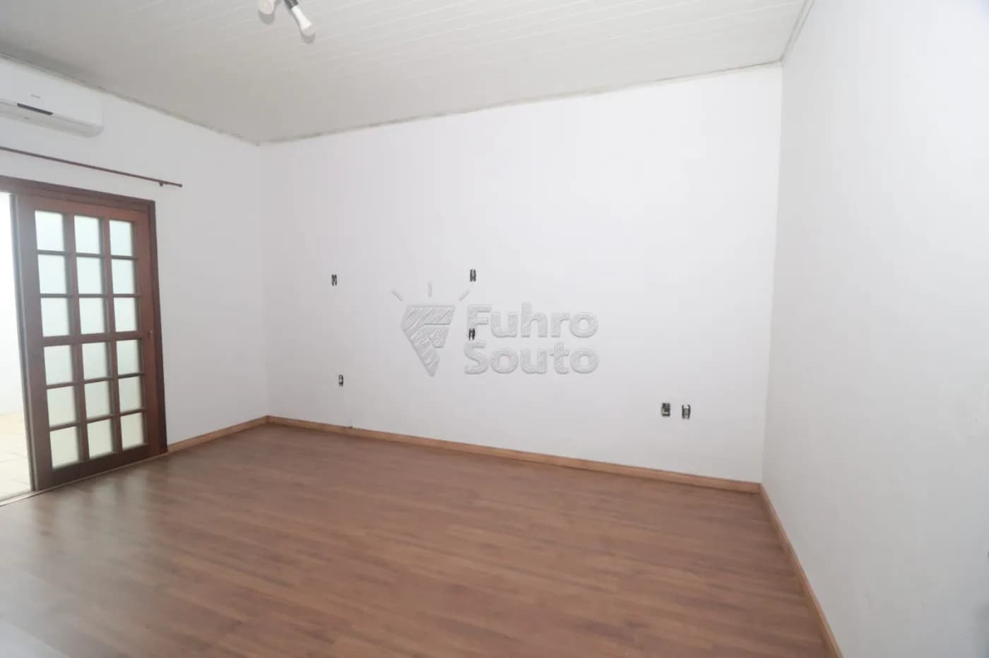 robuva-pelotas-casa-padrao-areal-13-01-2026_15-26-28-69668e549101b.webp