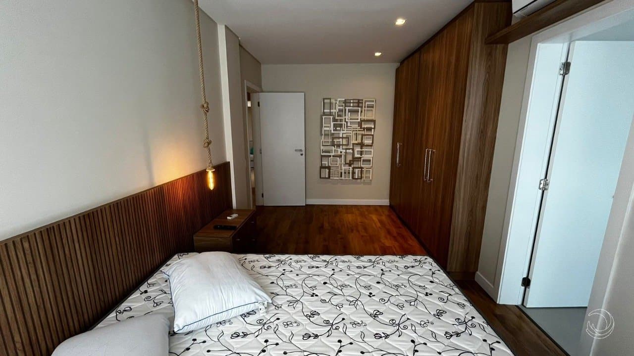 rxl06j-i111q8B31239vi8Gg8W2_335676643c56864365.jpg
