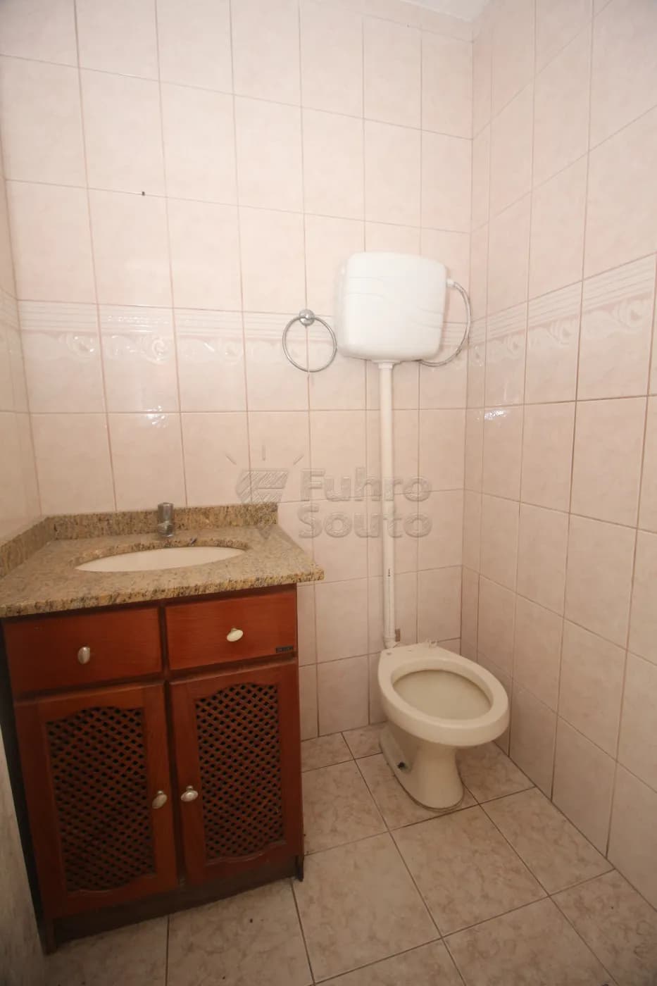rxsv9-pelotas-casa-padrao-centro-15-12-2024_01-04-53-12.webp