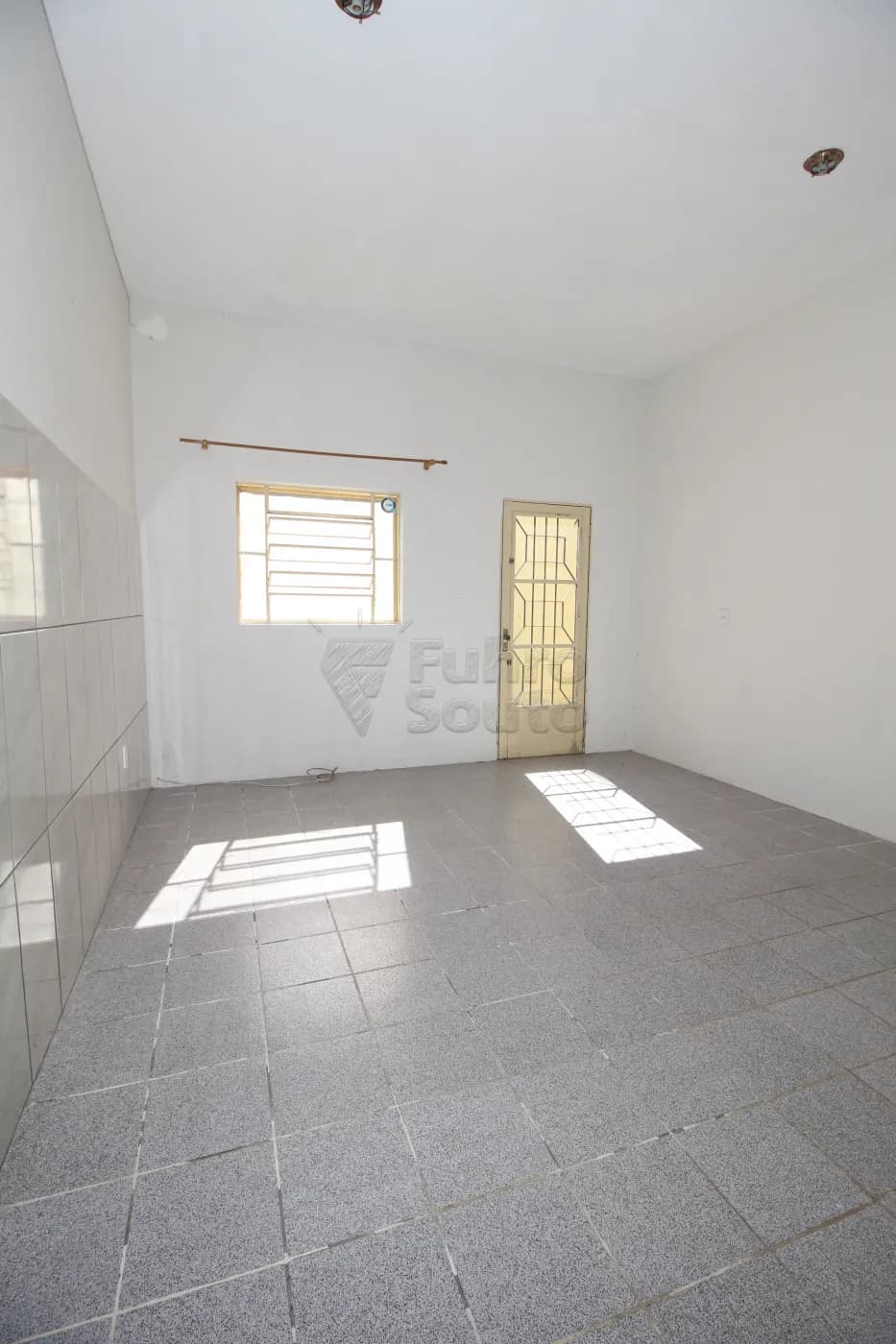 s1brp-pelotas-apartamento-padrao-centro-18-04-2024_01-01-24-14.webp