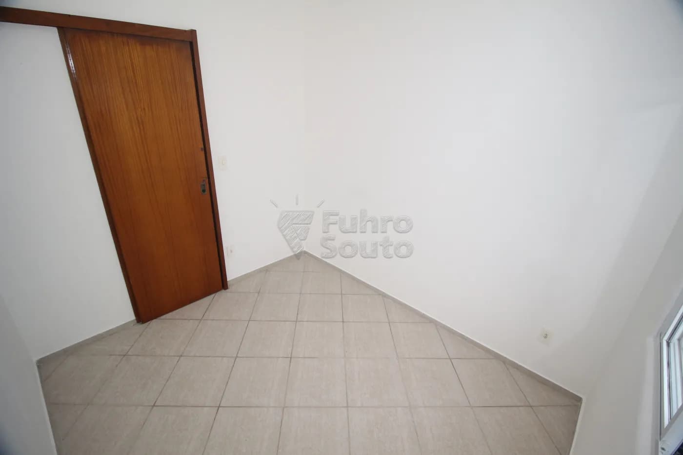 s2gor8-pelotas-apartamento-padrao-centro-29-08-2024_23-33-12-6.webp