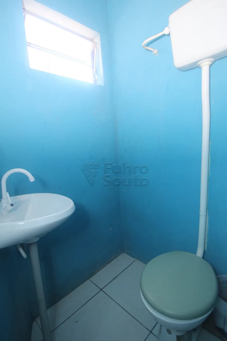 s48b35-pelotas-casa-padrao-sao-goncalo-15-10-2025_00-44-59-20.webp