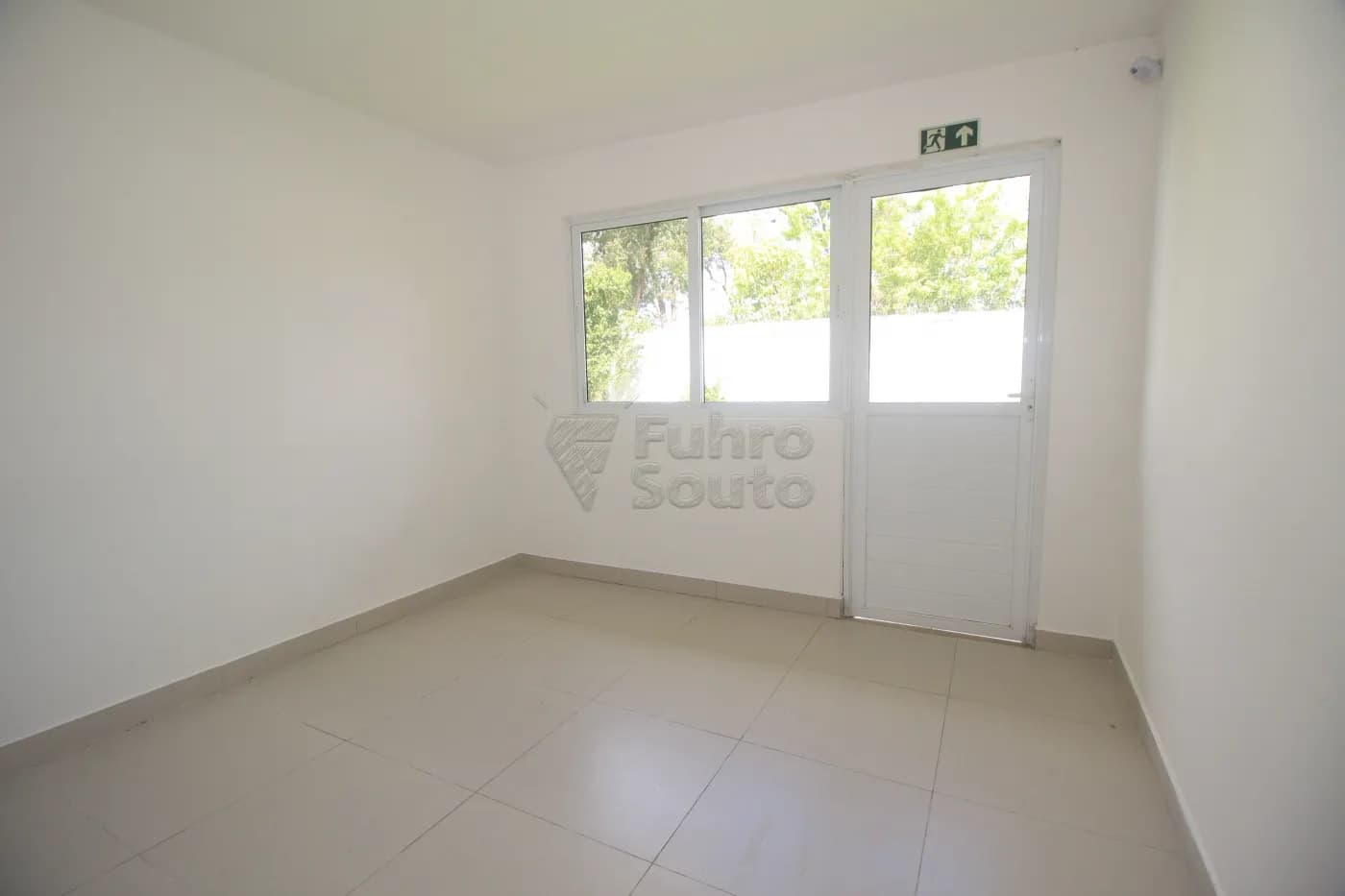 s6dj9-pelotas-casa-padrao-centro-12-01-2025_03-34-23-15.webp