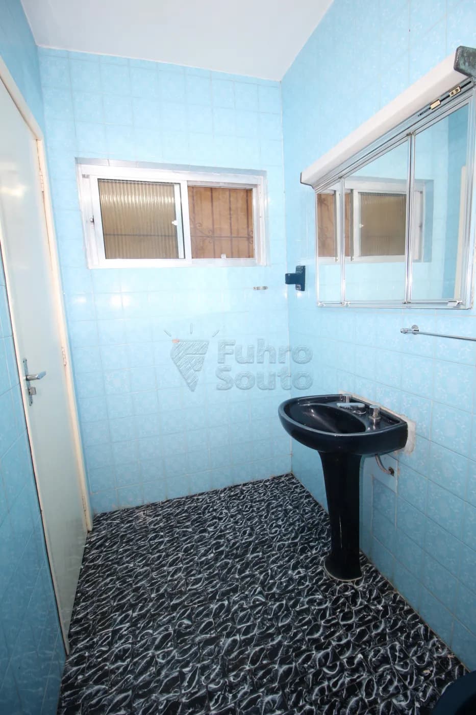 s7u8z-pelotas-casa-padrao-centro-04-05-2024_23-00-20-28.webp