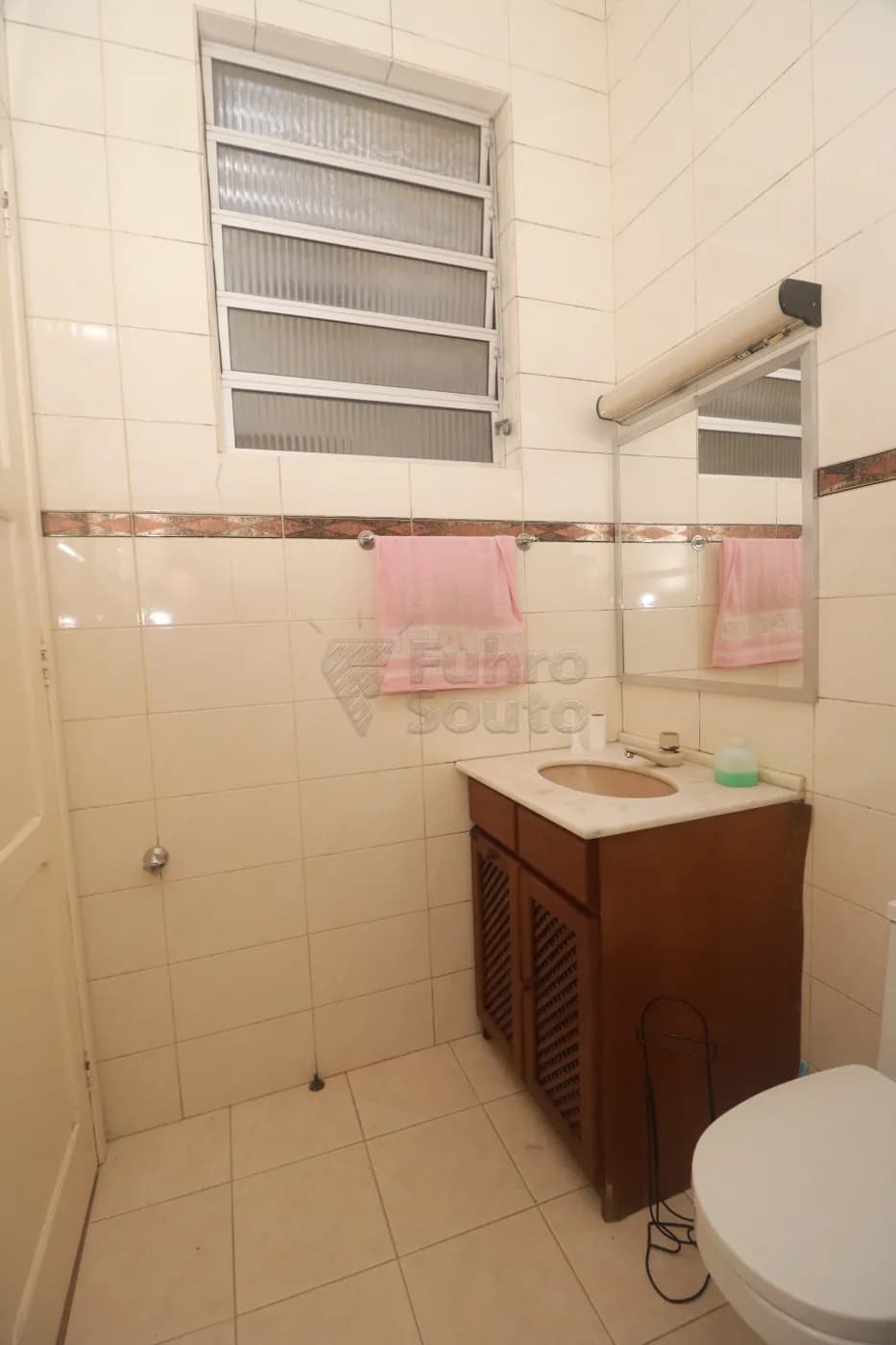 siz24e-pelotas-comercial-casa-centro-07-07-2026_23-42-15-6a4db907a04c9.webp