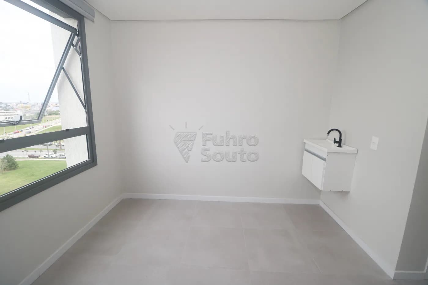 sk8dm-pelotas-comercial-sala-em-condominio-sao-goncalo-06-05-2026_23-07-02-69fbf3c61daf6.webp