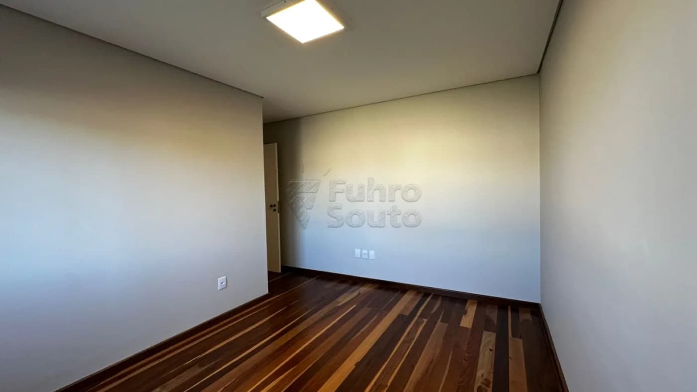 skkyt8-pelotas_casa_padrao_centro_27-04-2026_13-16-47_18.webp