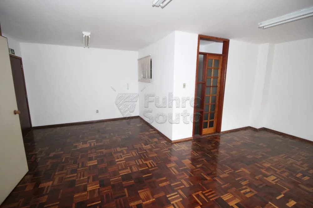 smmaz-pelotas-comercial-sala-em-condominio-centro-18-08-2023_17-44-11-5.webp