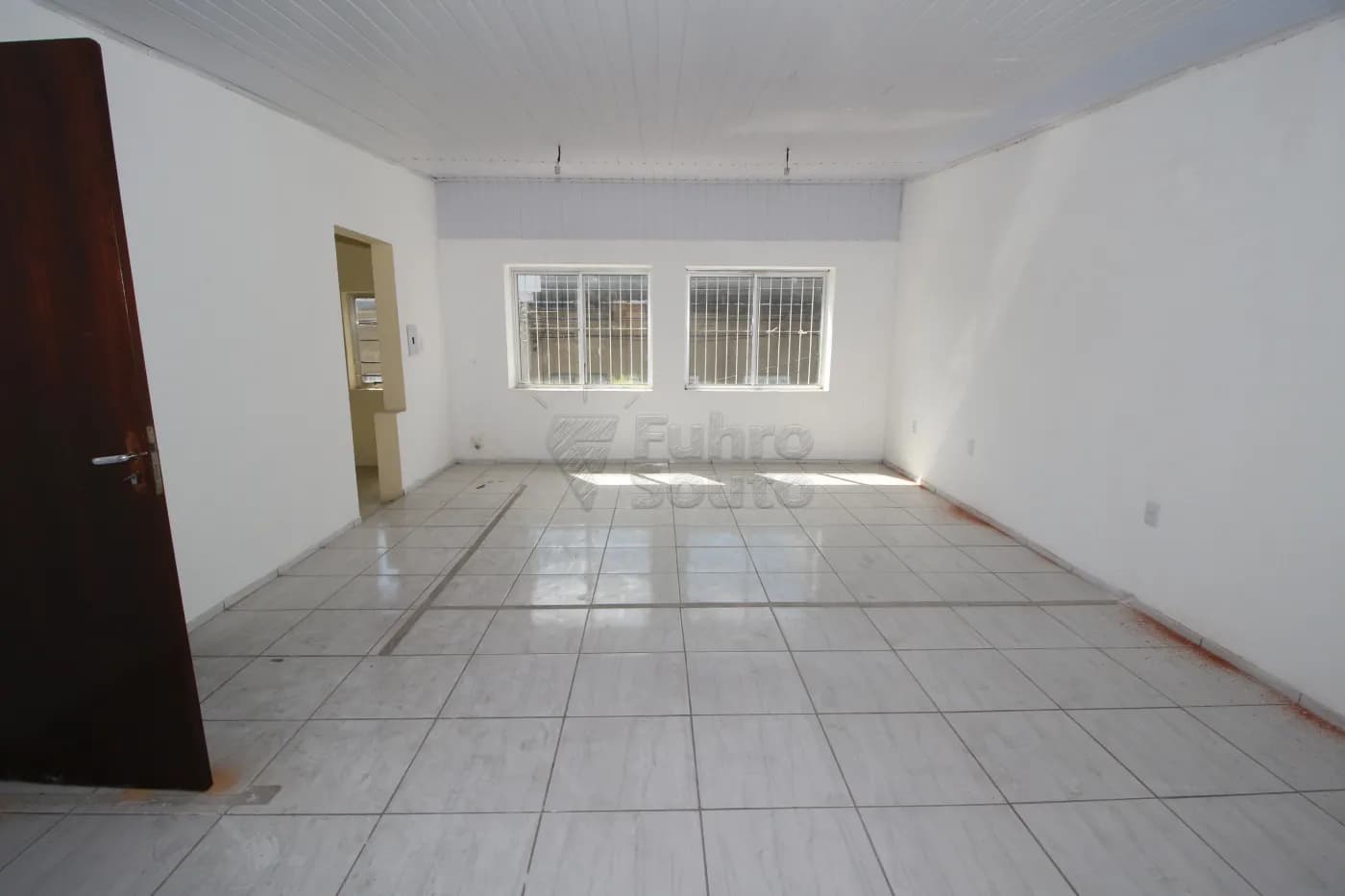 sts8fu-pelotas-comercial-casa-centro-08-02-2024_22-13-49-12.webp