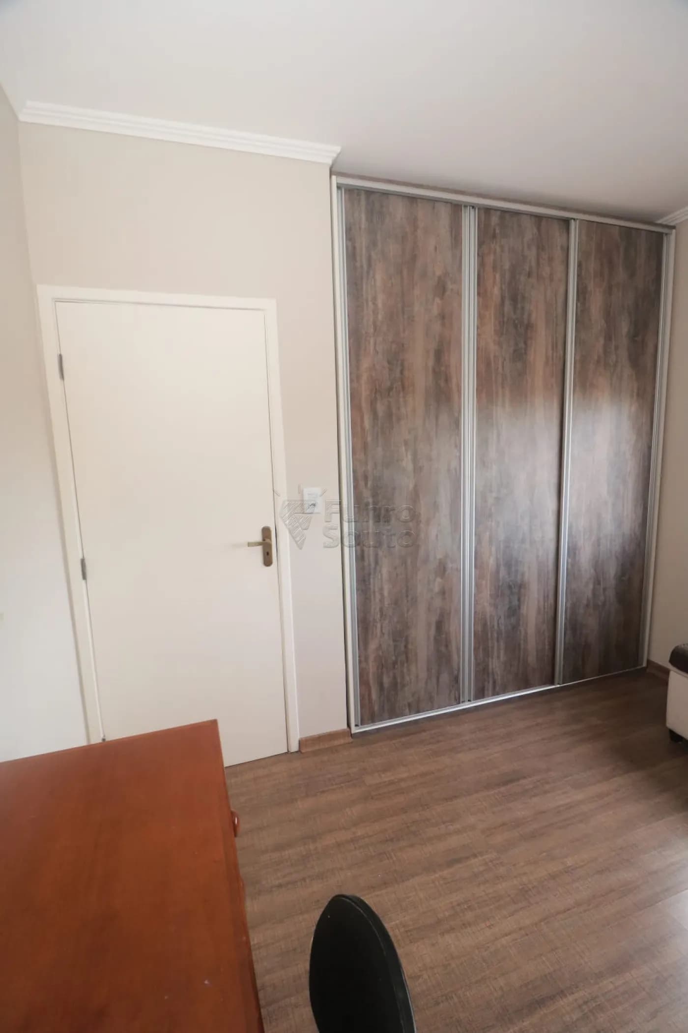 svqtm-pelotas-apartamento-padrao-tres-vendas-12-05-2026_16-12-40-6a037ba87e7f3.webp