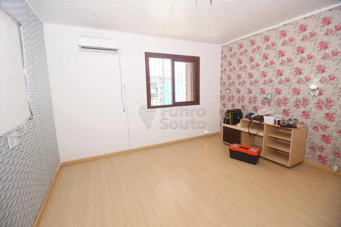 syklde-pelotas-casa-padrao-sao-goncalo-15-10-2025_00-45-04-24.webp