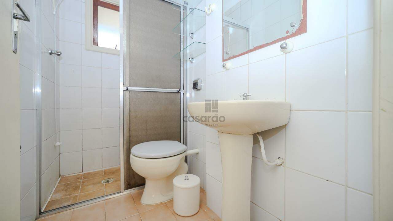 t1kdaq-apartamento-2-quartos-no-pelotas-banheiro-social.jpg