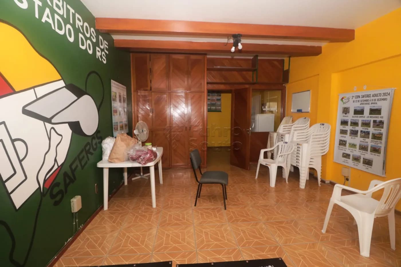 t40vhc-pelotas-comercial-sala-em-condominio-centro-27-03-2026_11-51-00-69c6995451c2c.webp