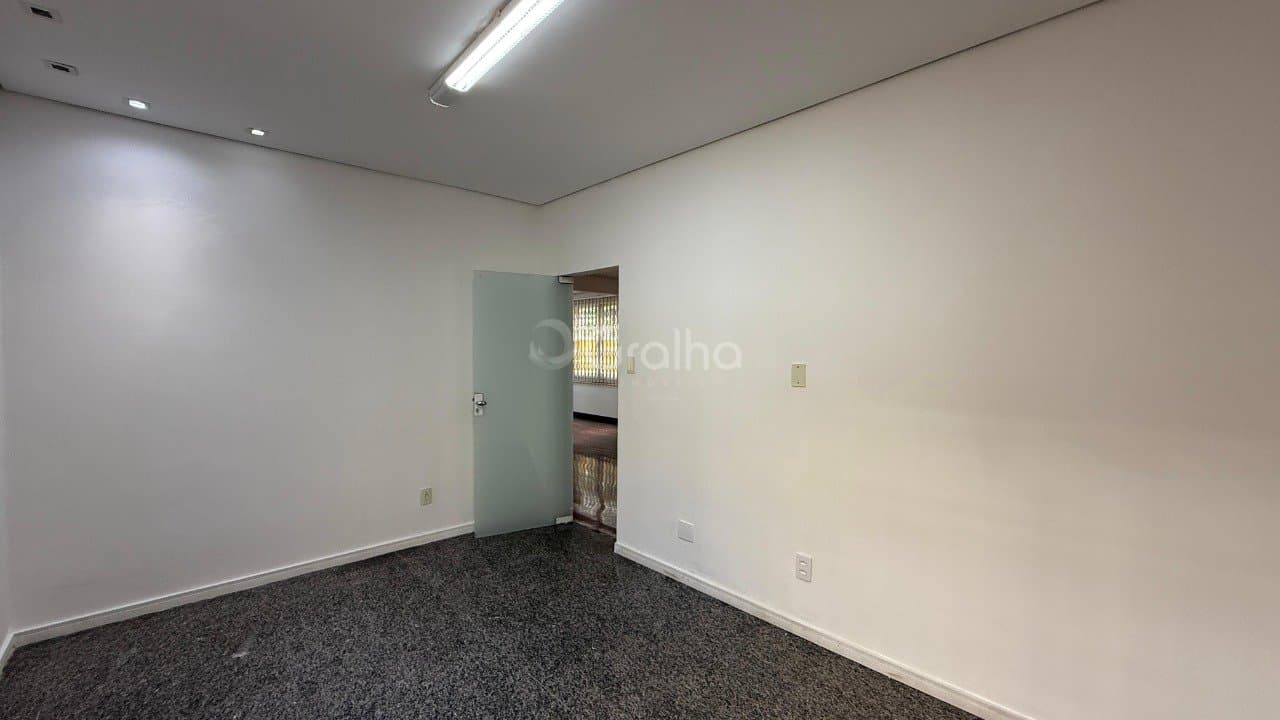 t6j2mt-iG6q94b4SC2oXEO21j1T_385516839fa218388e.jpg