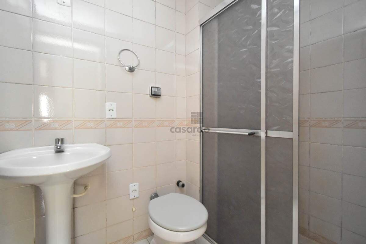 t7l1bb-apartamento-3-quartos-no-pelotas-banheiro-social.jpg