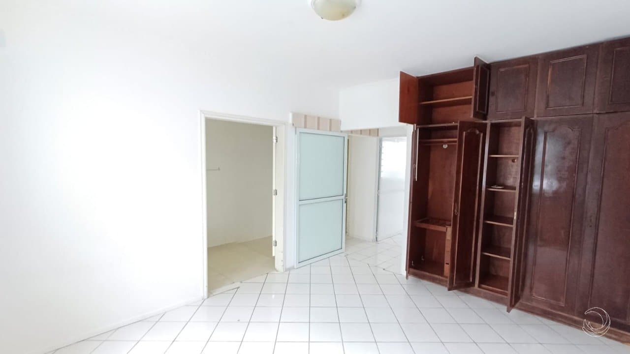 t7lq9a-i9QH549d2o9lw6D3m6bj5_3585867251cef3b51e.jpg