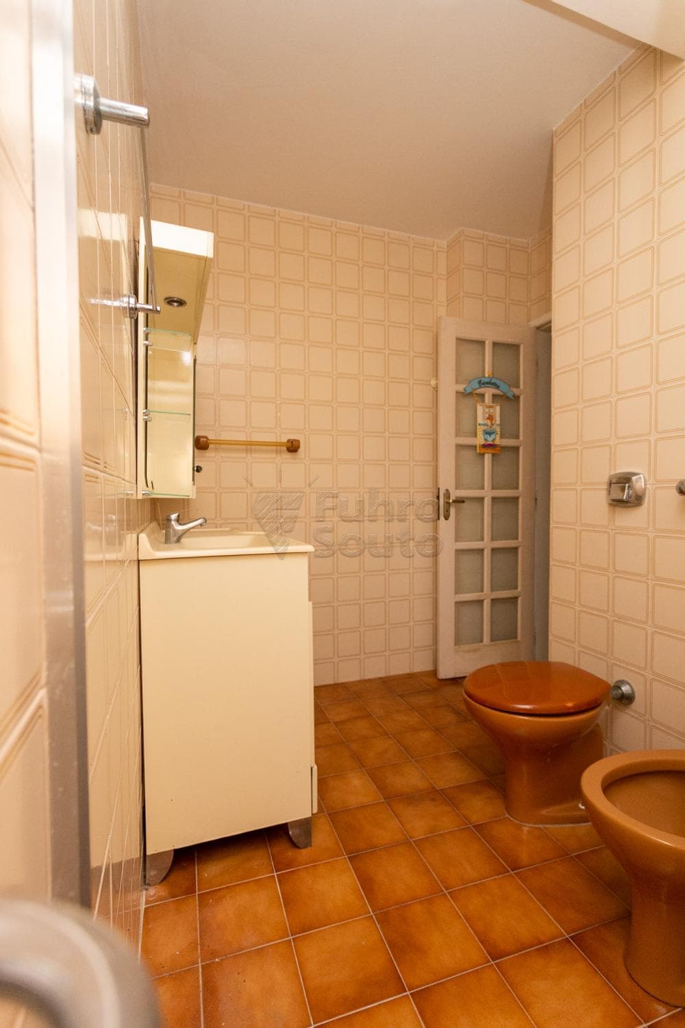 t8gltl-pelotas-casa-condominio-centro-06-02-2023_10-17-06-31.jpg