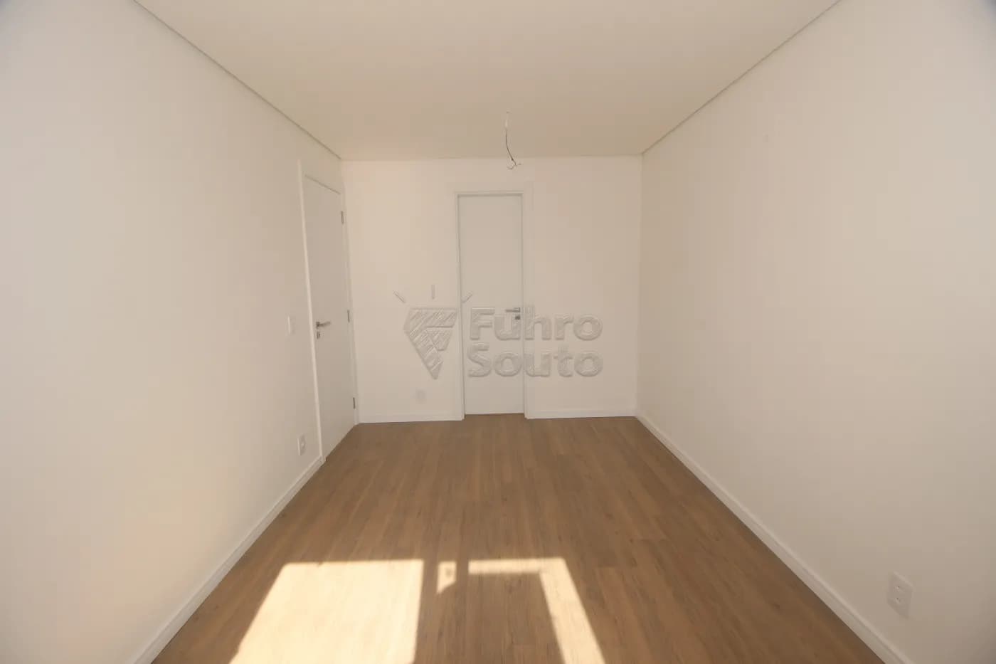 tcsvvh-pelotas-apartamento-padrao-centro-23-05-2025_18-29-46-21.webp