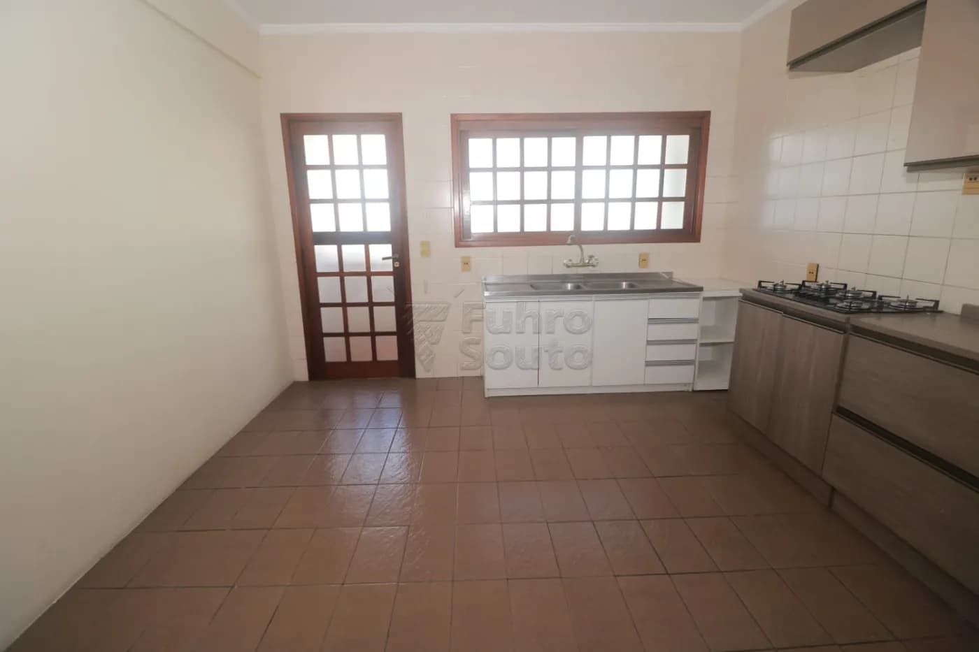 tdjrpy-pelotas-apartamento-padrao-centro-11-04-2026_19-27-43-69dacadf2f1de.webp