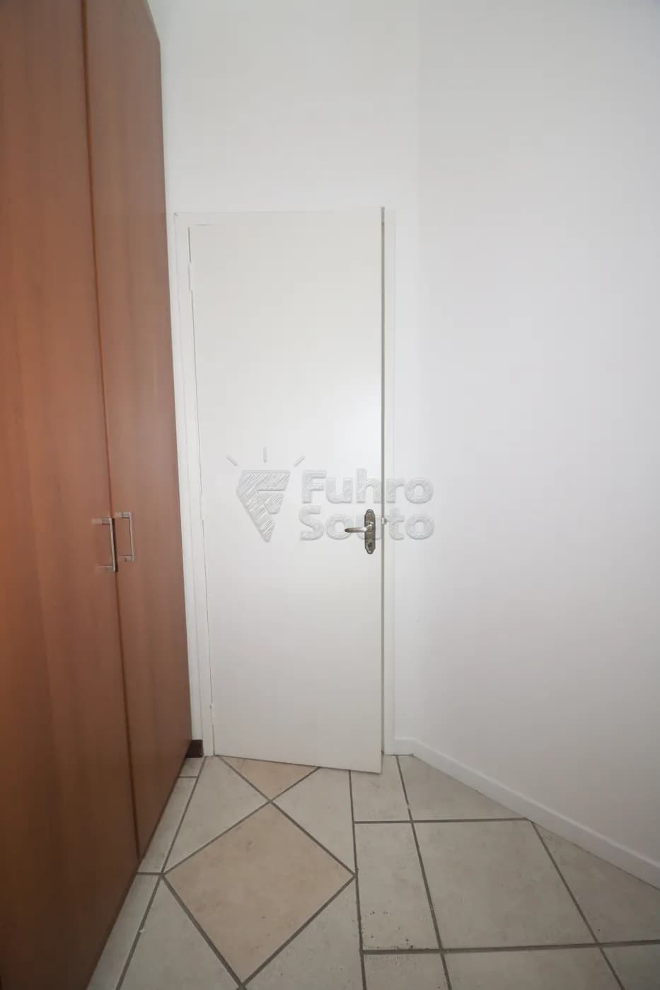 tfaidj-pelotas-comercial-sala-fora-de-condominio-centro-19-02-2026_23-57-14-6997cd8a24236.webp