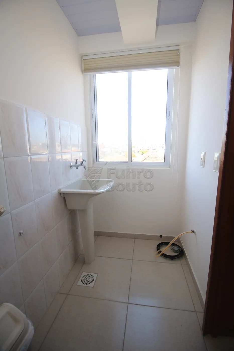 tg44fu-pelotas-apartamento-padrao-centro-04-02-2025_01-08-26-22.webp