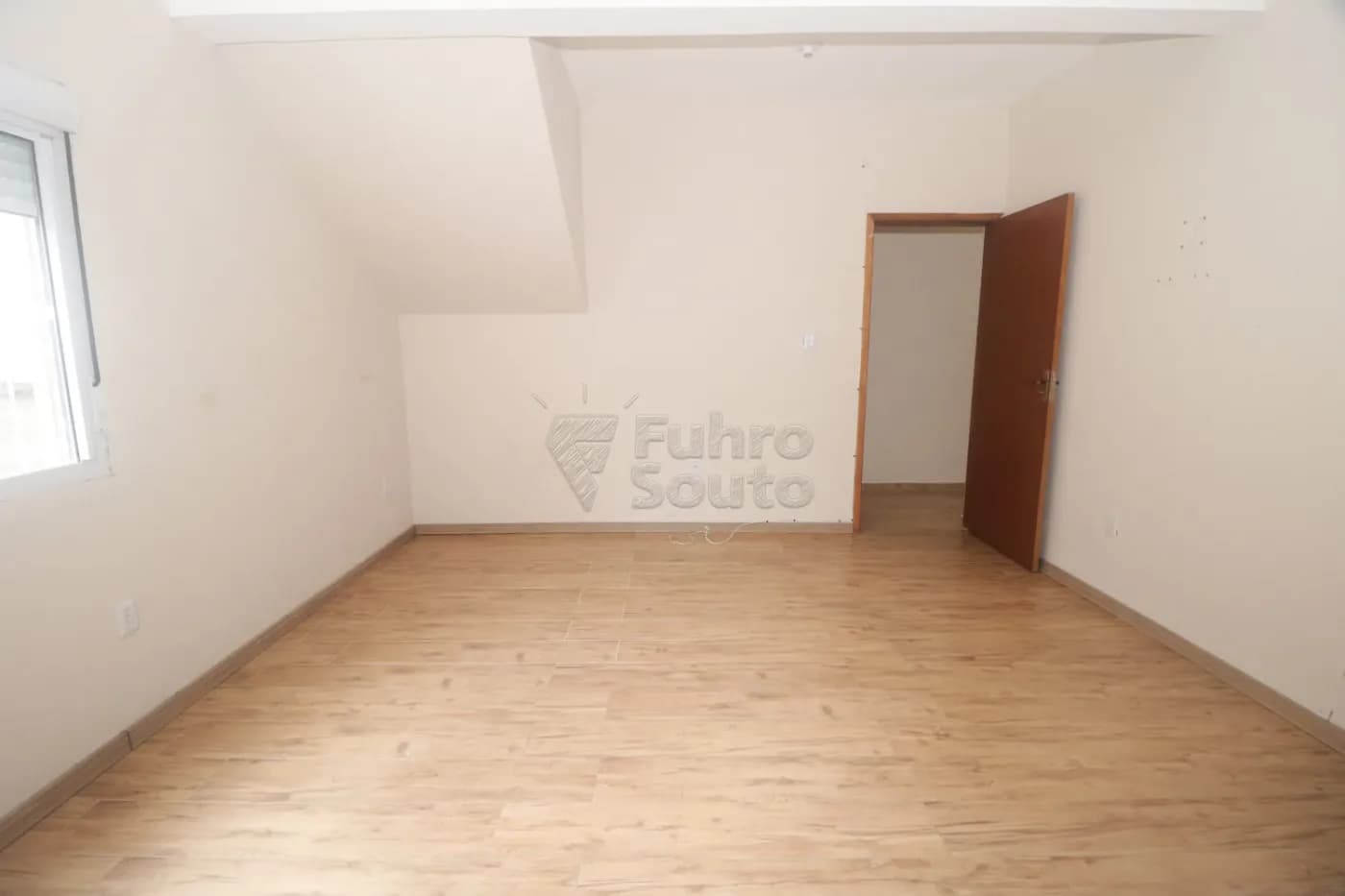 tkolzq-pelotas-casa-padrao-centro-17-04-2026_17-45-13-69e29bd9e30f8.webp