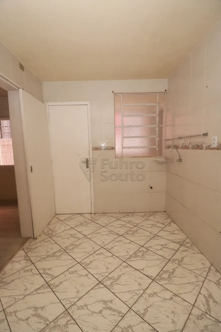 tl2g98-pelotas-apartamento-padrao-centro-07-01-2026_02-03-08-695de90c1c541.webp