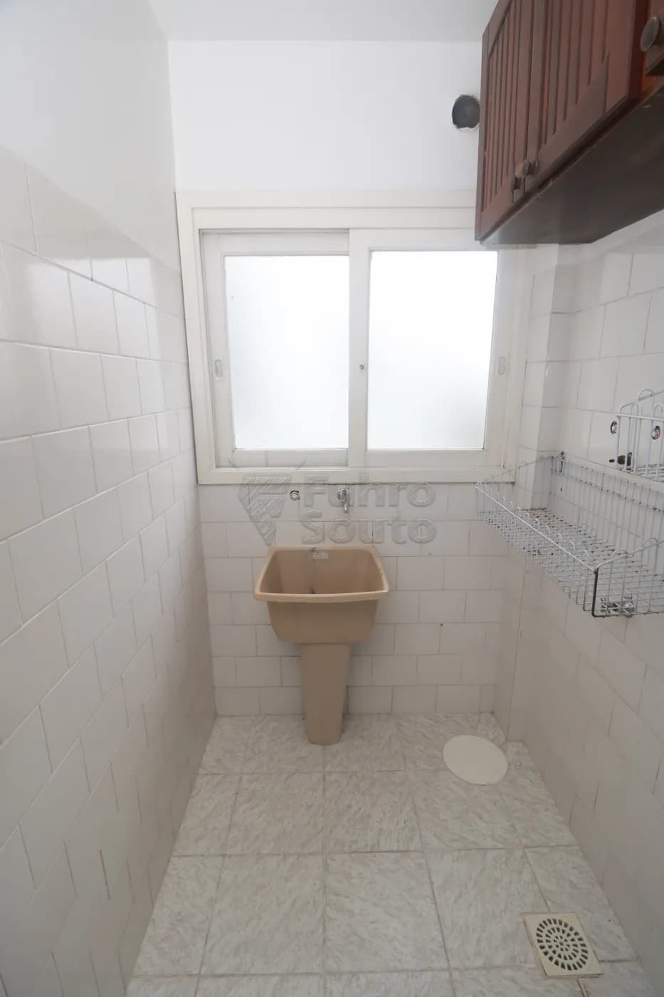 tzxz34-pelotas-apartamento-padrao-centro-18-03-2026_21-16-56-69bb40780d2db.webp