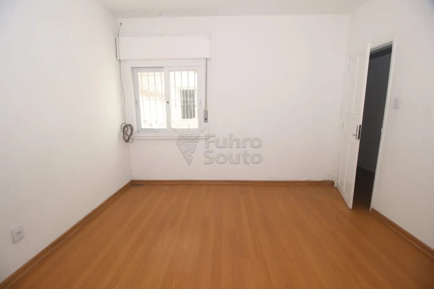 u9gprw-pelotas-casa-padrao-centro-22-10-2025_11-40-19-6.webp