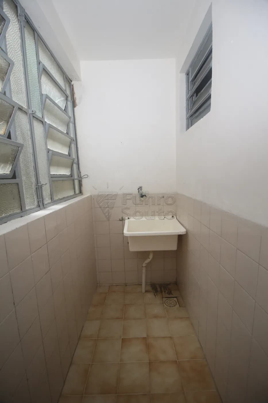 u9vwhl-pelotas-apartamento-kitinete-centro-12-02-2025_22-44-58-12.webp
