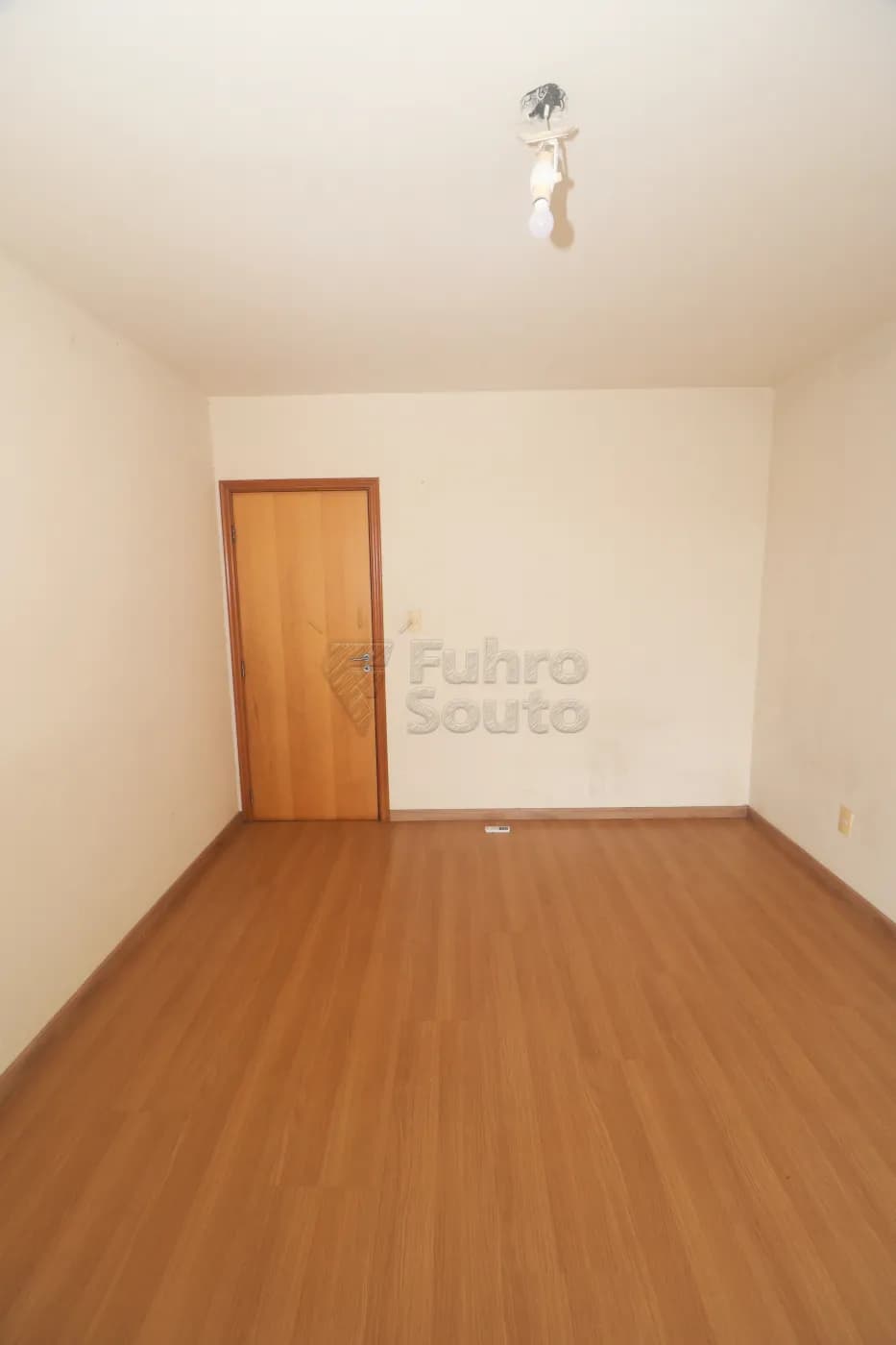 ufys8-pelotas-apartamento-padrao-centro-30-03-2026_22-01-33-69cb1ced54e6e.webp