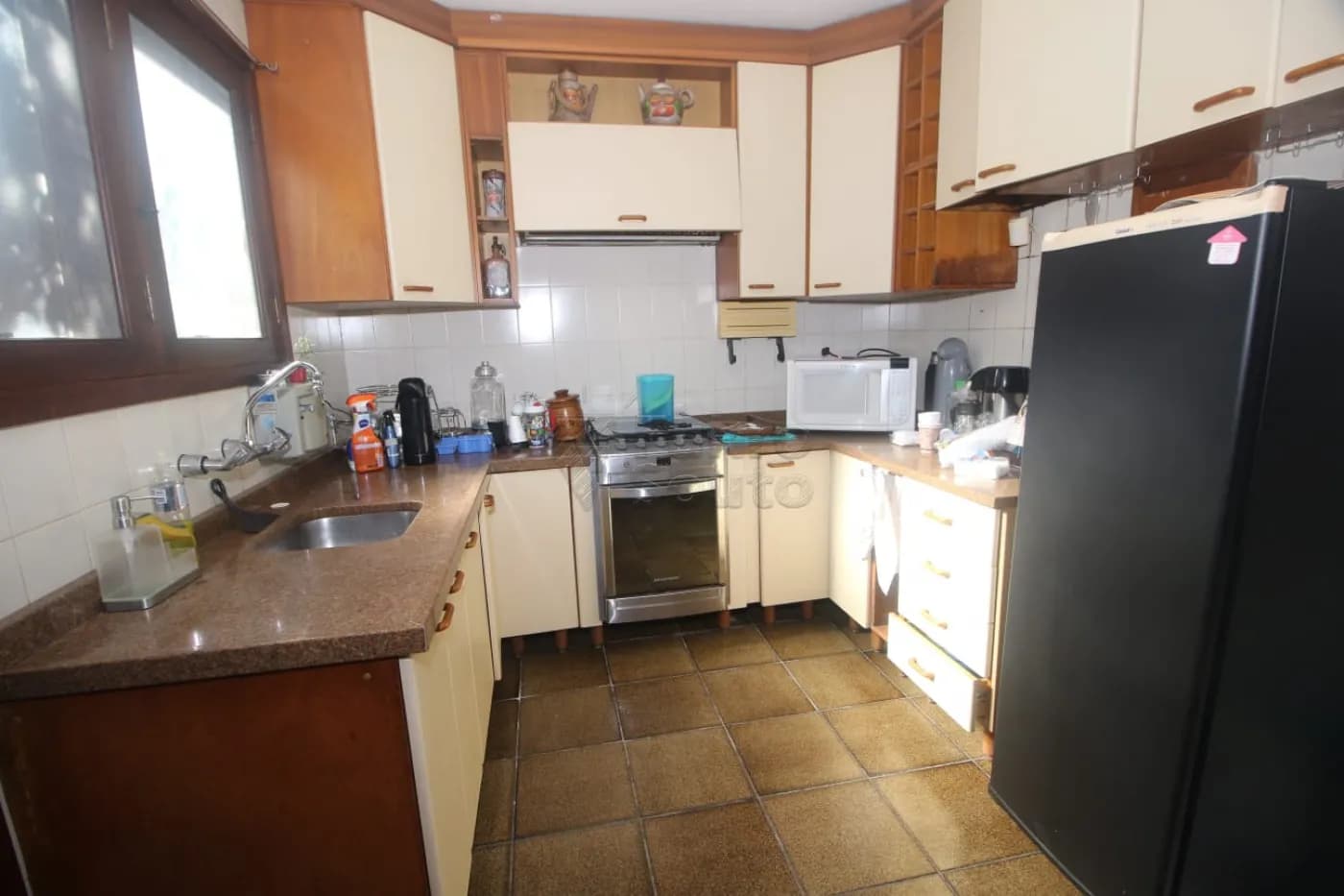 ug0azl-pelotas-comercial-casa-areal-27-08-2025_14-00-49-18.webp