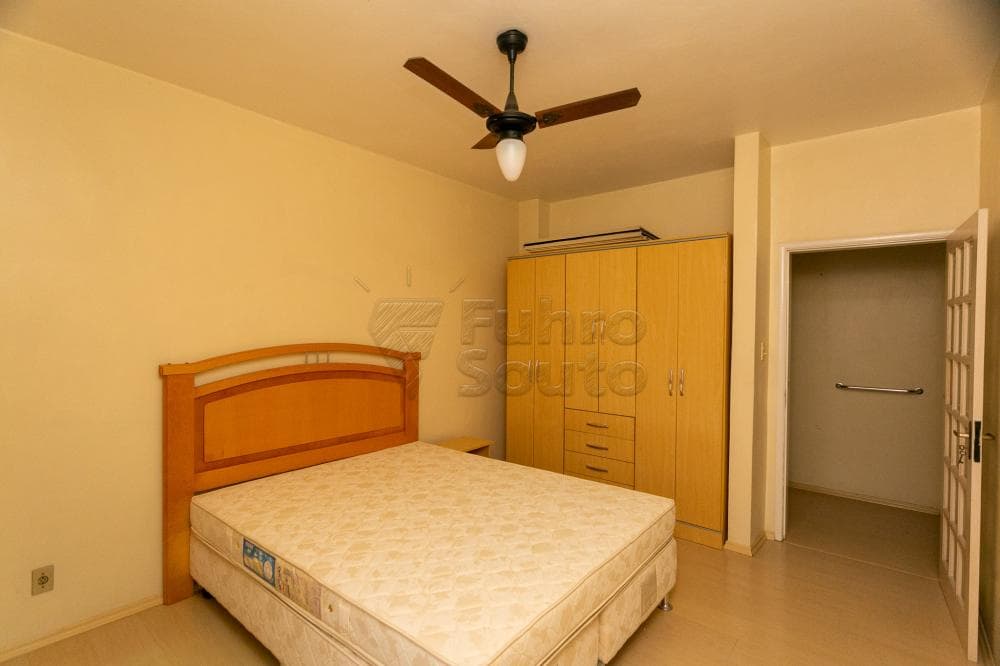 ul54gg-pelotas-casa-condominio-centro-06-02-2023_10-17-00-21.jpg