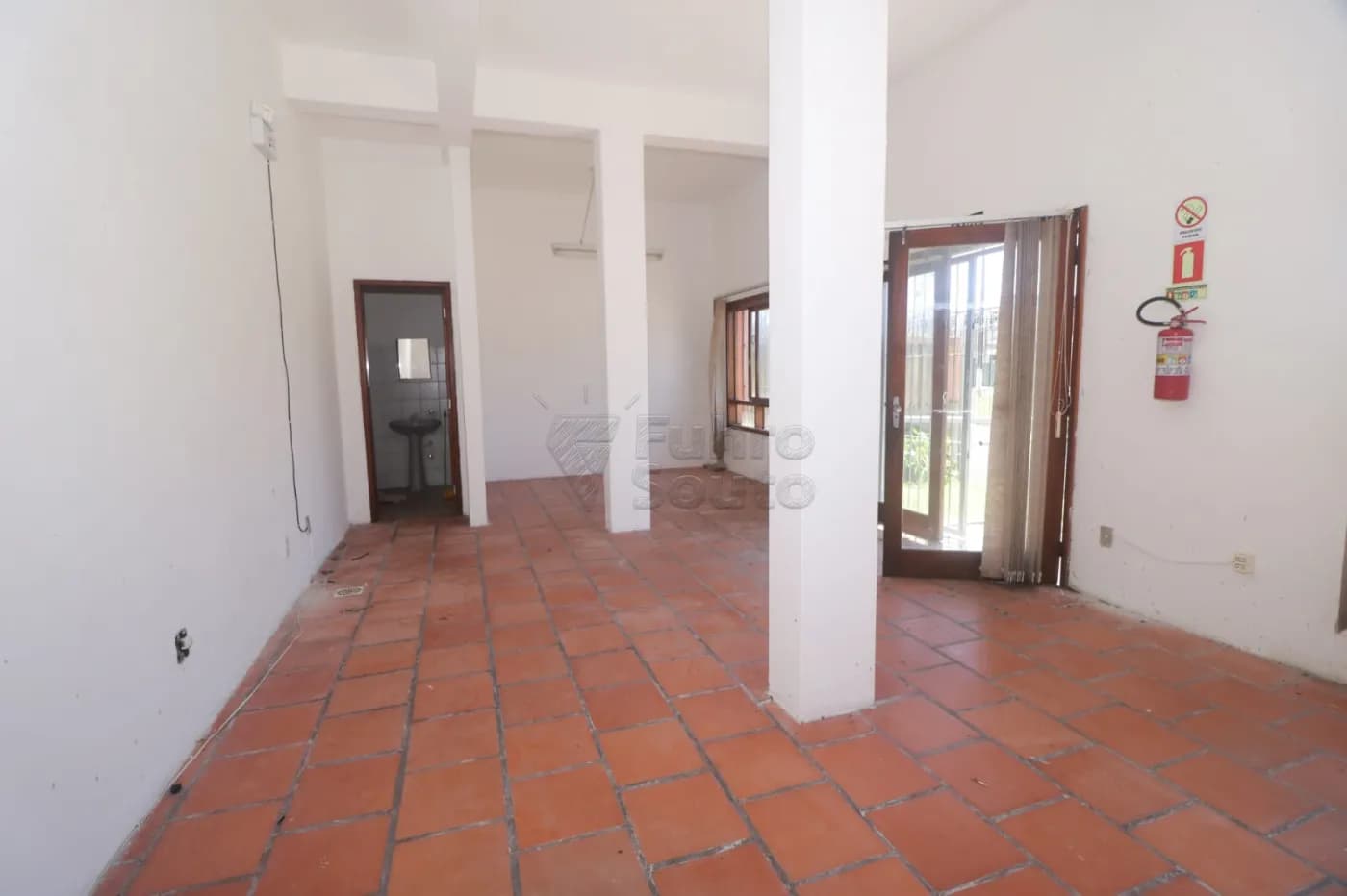 unep3-pelotas-comercial-loja-em-condominio-centro-12-12-2025_13-36-07-693c4477c7438.webp
