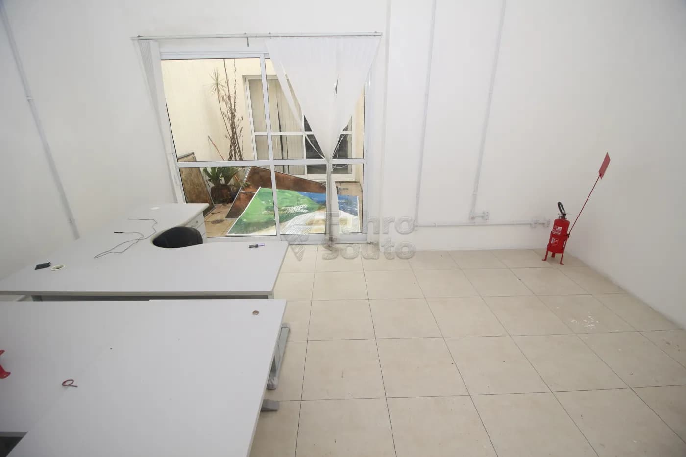 uoeyri-pelotas-comercial-predio-centro-31-01-2025_00-45-17-7.webp