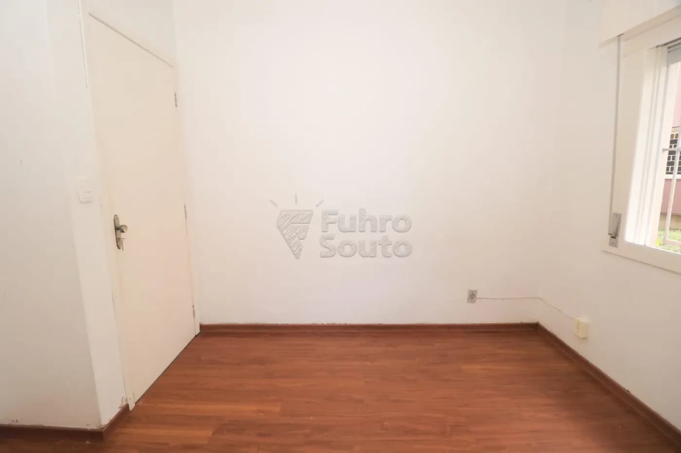 urp9ax-pelotas-apartamento-padrao-centro-22-01-2026_09-57-09-69721ea5d7d8a.webp