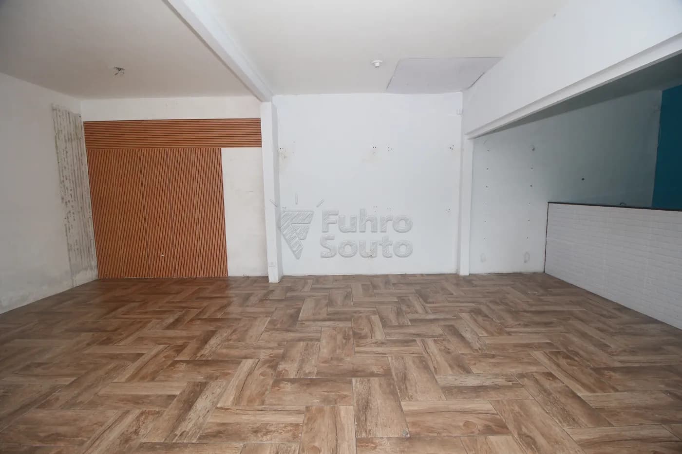 v8nq3b-pelotas-comercial-sala-em-condominio-fragata-13-02-2025_00-31-54-8.webp